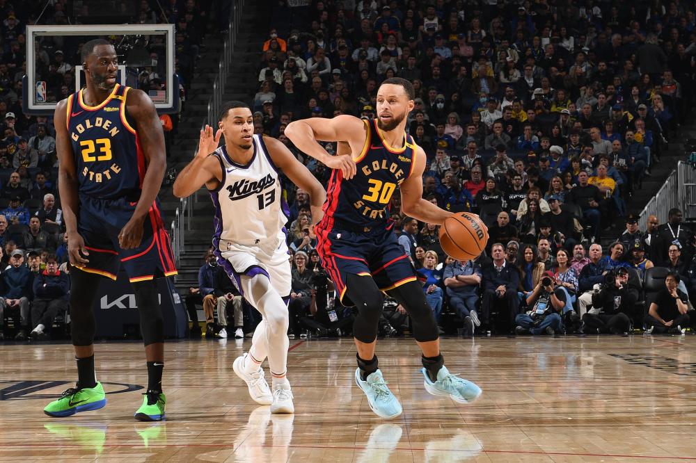 表现尤为亮 表现尤为亮